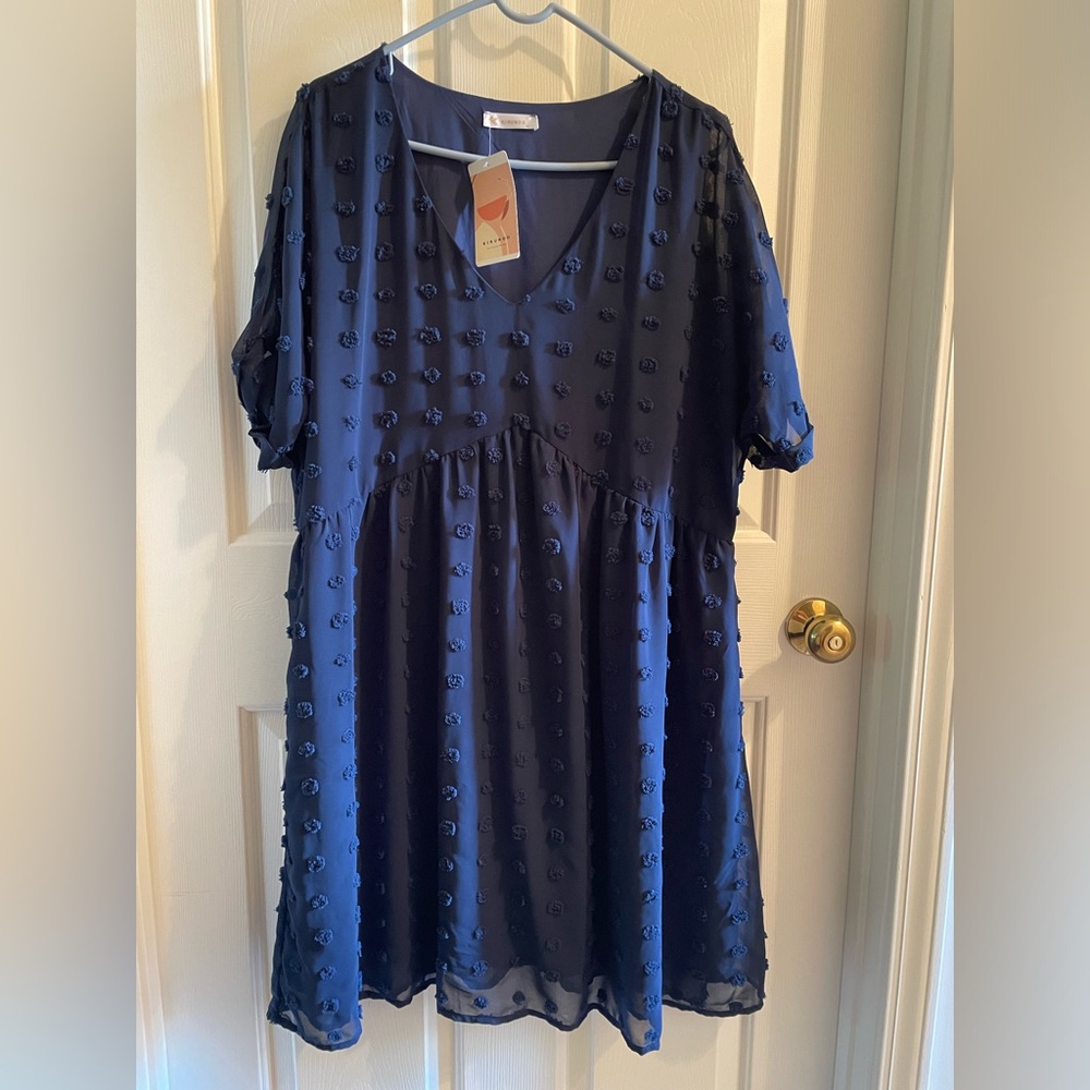 NWT. Gorgeous navy dress. XL.